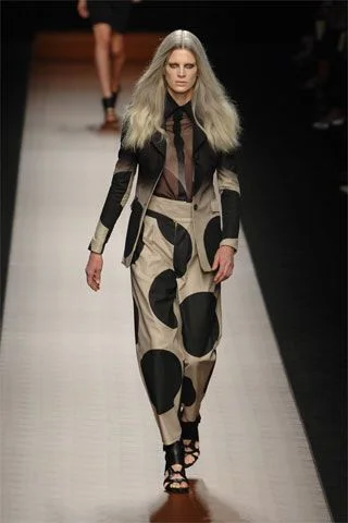 Look 4